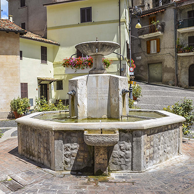 Fontana di Piazza Vacuna